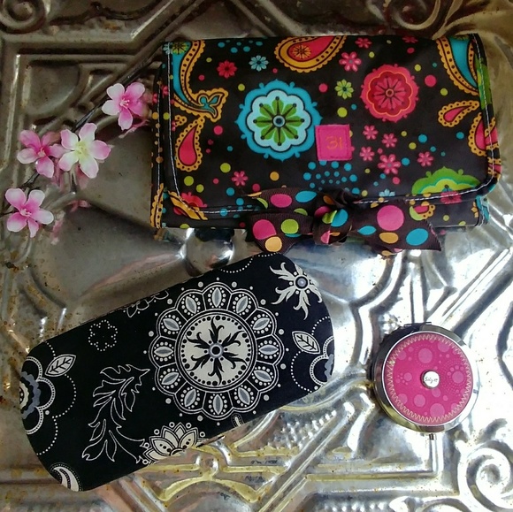 31 accessories ❤bundle❤ - Picture 2 of 3